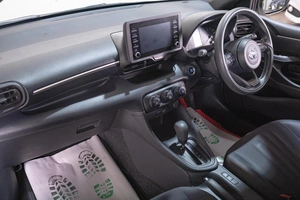 Хетчбэк Toyota Yaris 2021 года, 1319000 рублей, Томск