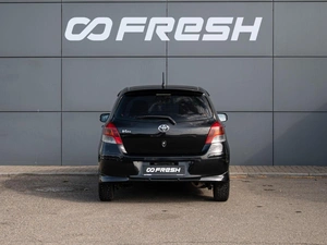 Хетчбэк Toyota Vitz 2010 года, 720000 рублей, Краснодар