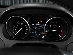 Внедорожник Land Rover Discovery Sport 2017 года, 2685000 рублей, Тюмень