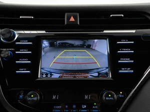 Седан Toyota Camry 2018 года, 2290000 рублей, Москва