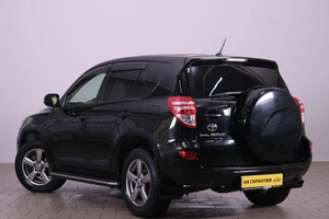 Внедорожник Toyota RAV4 2011 года, 1689000 рублей, Омск