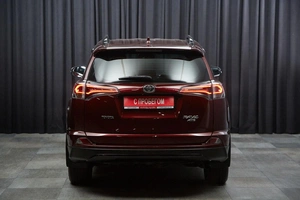Внедорожник Toyota RAV4 2019 года, 2700000 рублей, Красноярск