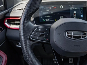 Внедорожник Geely Coolray 2023 года, 1990000 рублей, Краснодар