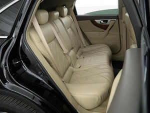 Внедорожник Infiniti QX70 2015 года, 2549999 рублей, Москва