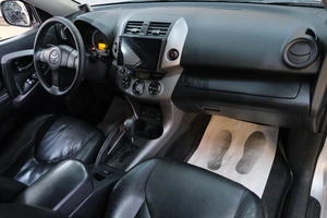 Внедорожник Toyota RAV4 2007 года, 1499000 рублей, Омск