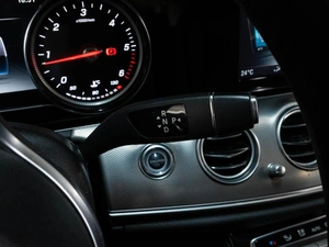 Седан Mercedes-benz E-класс 2019 года, 2438000 рублей, Ставрополь