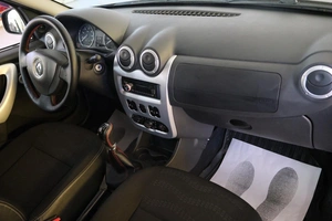 Хетчбэк Renault Sandero Stepway 2014 года, 799000 рублей, Омск