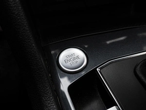 Внедорожник Volkswagen Tiguan 2020 года, 2860000 рублей, Краснодар