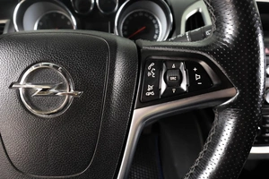 Хетчбэк Opel Astra GTC 2012 года, 689000 рублей, Пермь