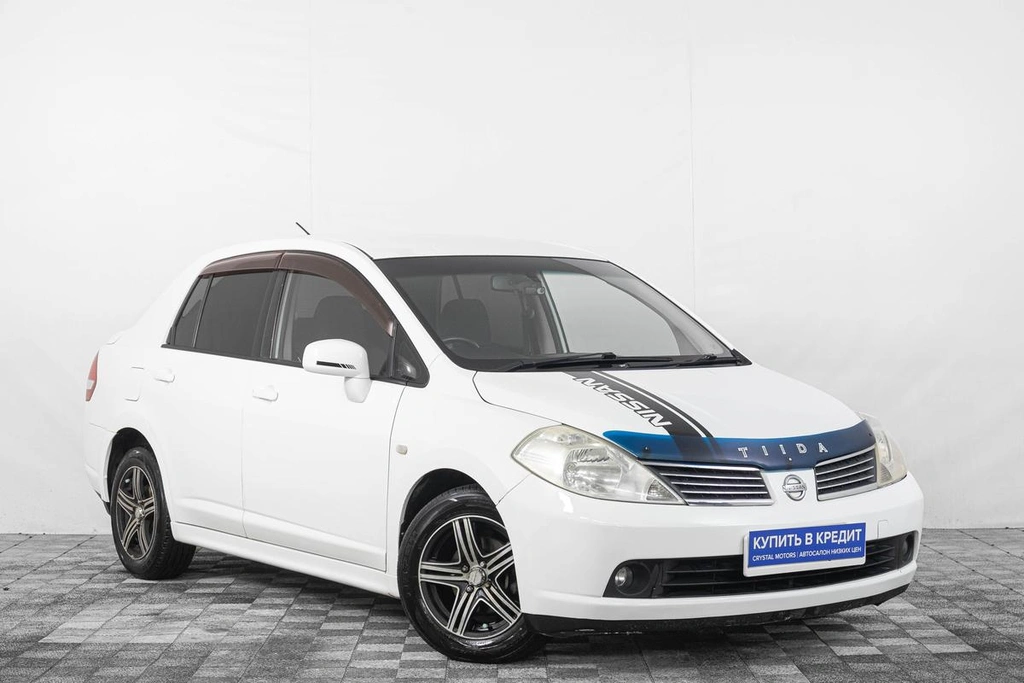 Седан Nissan Tiida Latio 2004 года, 499000 рублей, Кемерово