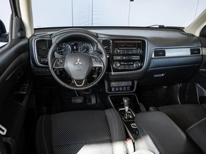 Внедорожник Mitsubishi Outlander 2017 года, 1695000 рублей, Краснодар