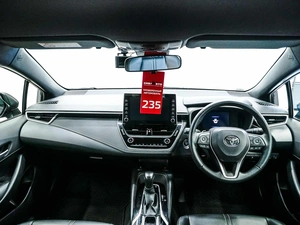 Хетчбэк Toyota Corolla 2021 года, 2050000 рублей, Красноярск