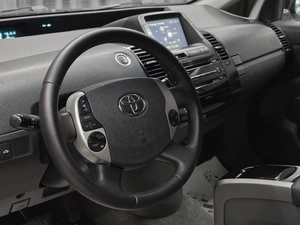 Лифтбек Toyota Prius 2008 года, 699000 рублей, Красноярск