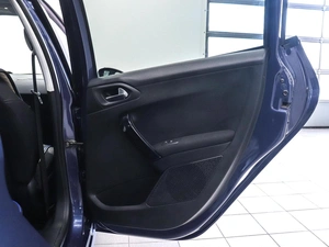 Хетчбэк Peugeot 208 2013 года, 720000 рублей, Красноярск