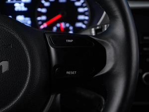 Седан Kia Rio 2021 года, 1697077 рублей, Москва