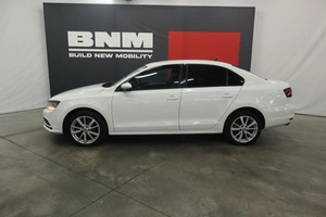 Седан Volkswagen Jetta 2015 года, 1245000 рублей, Курск