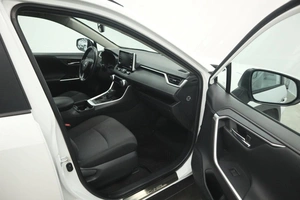 Внедорожник Toyota RAV4 2020 года, 3030000 рублей, Курск