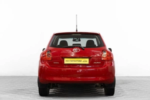 Хетчбэк Toyota Auris 2008 года, 729000 рублей, Барнаул