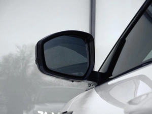 Внедорожник Land Rover Range Rover Evoque 2015 года, 2199777 рублей, Тверь