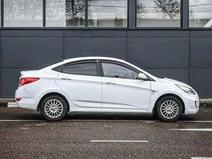 Седан Hyundai Solaris 2014 года, 914000 рублей, Кирилловка