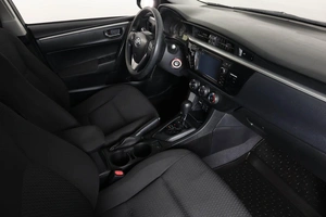 Седан Toyota Corolla 2013 года, 1189000 рублей, Пермь