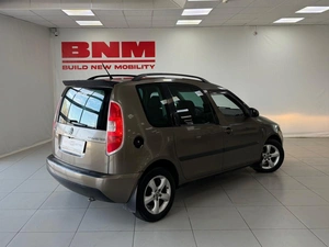 Компактвэн Skoda Roomster 2014 года, 710000 рублей, Курск