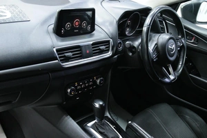 Хетчбэк Mazda Axela 2016 года, 1023000 рублей, Солонцы