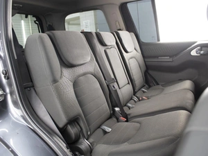 Внедорожник Nissan Pathfinder 2012 года, 1799999 рублей, Омск