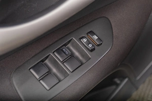 Хетчбэк Toyota Auris 2007 года, 699000 рублей, Томск