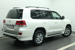 Внедорожник Toyota Land Cruiser 2017 года, 6640000 рублей, Красноярск