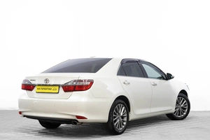 Седан Toyota Camry 2018 года, 2599000 рублей, Барнаул