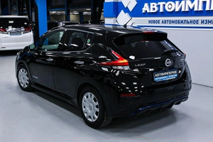 Хетчбэк Nissan Leaf 2017 года, 1783000 рублей, Солонцы