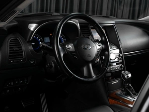 Внедорожник Infiniti QX70 2015 года, 2989000 рублей, Тюмень
