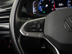 Лифтбек Volkswagen Polo 2021 года, 1849444 рублей, Москва