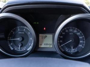 Внедорожник Toyota Land Cruiser Prado 2014 года, 3260000 рублей, Волгоград