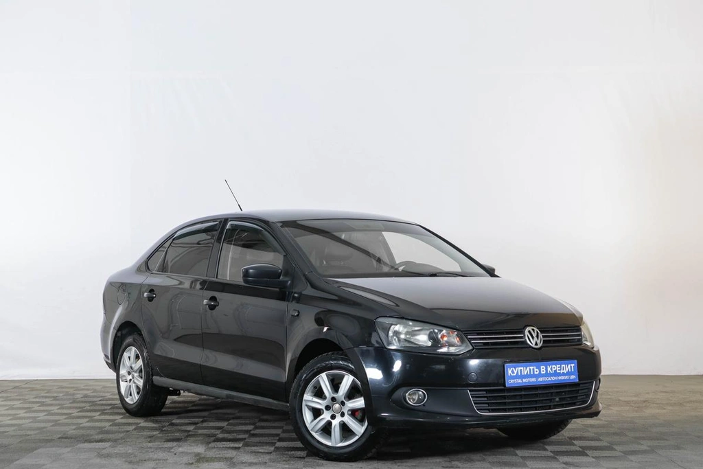 Седан Volkswagen Polo 2012 года, 699000 рублей, Тюмень