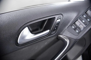Внедорожник Volkswagen Tiguan 2015 года, 1749000 рублей, Пермь