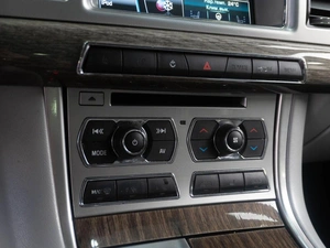 Седан Jaguar XF 2013 года, 1384000 рублей, Тюмень