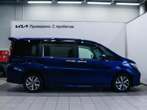Минивэн Honda Stepwgn Spada 2016 года, 1850000 рублей, Красноярск