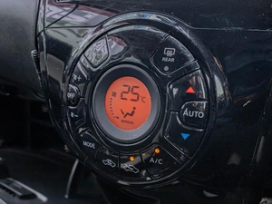 Хетчбэк Nissan Note 2017 года, 1110000 рублей, Краснодар