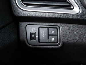 Седан Hyundai Solaris 2018 года, 1315000 рублей, Волгоград