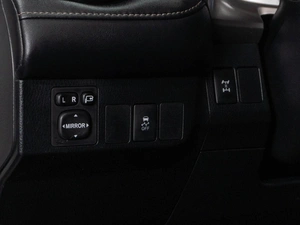 Внедорожник Toyota RAV4 2014 года, 2100000 рублей, Тюмень