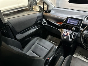 Минивэн Toyota Sienta 2020 года, 1727000 рублей, Красноярск
