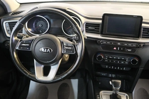 Универсал Kia Ceed 2018 года, 1749000 рублей, Омск