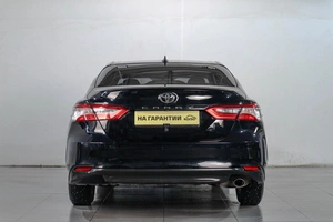 Седан Toyota Camry 2019 года, 2539000 рублей, Челябинск