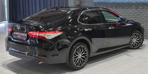 Седан Toyota Camry 2018 года, 2730000 рублей, Красноярск