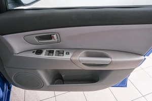 Хетчбэк Mazda Axela 2004 года, 599000 рублей, Красноярск