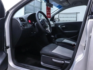 Седан Volkswagen Polo 2014 года, 879000 рублей, Красноярск