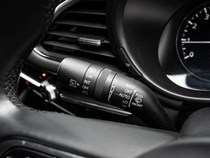 Хетчбэк Mazda 3 2019 года, 1820000 рублей, Краснодар