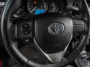 Седан Toyota Corolla 2014 года, 1349000 рублей, Воронеж